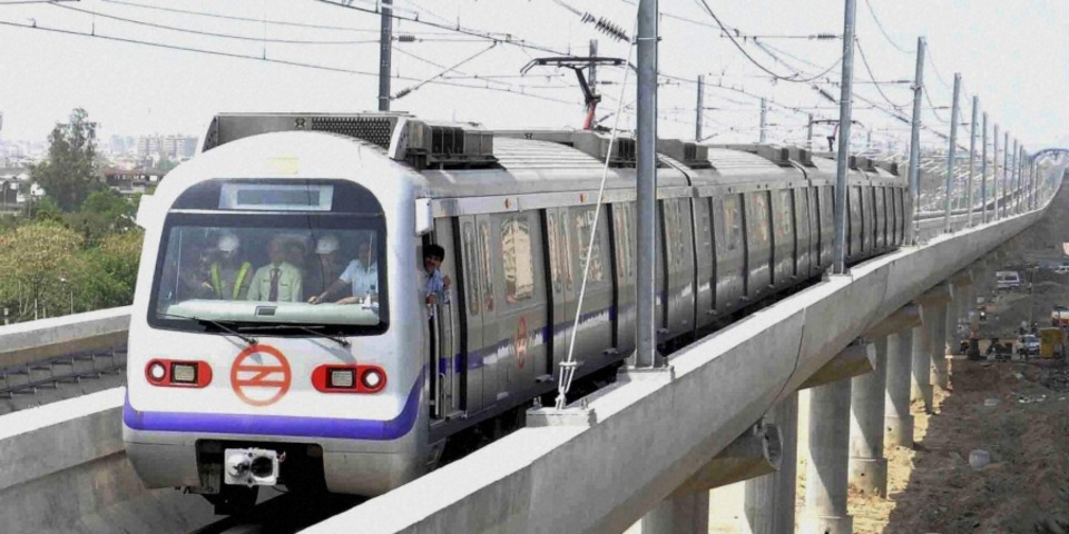 Delhi Metro to provide on social media the average waiting time at busy stations during peak hours